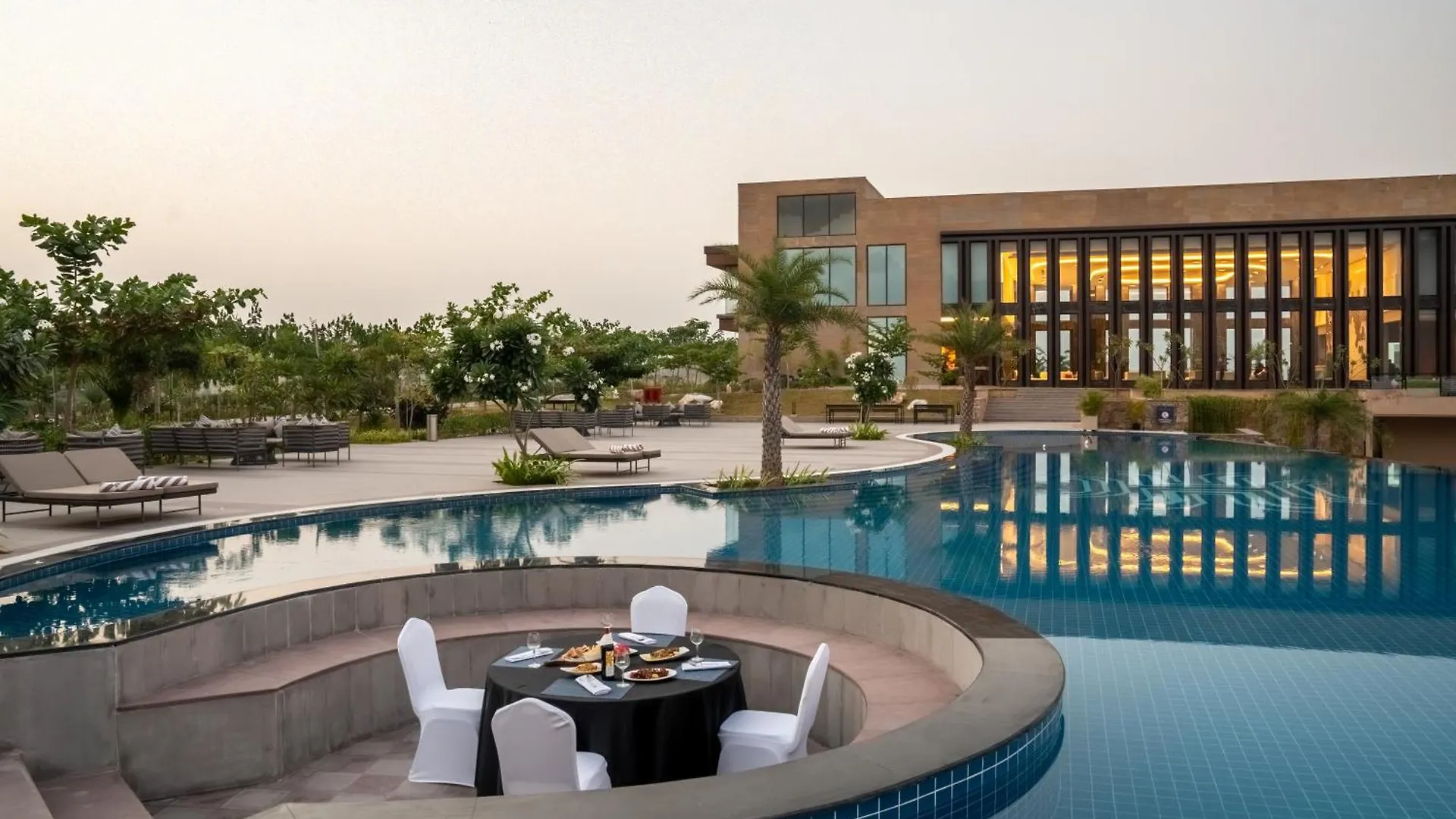Holymont Udaipur Hotell 0*,  Indien